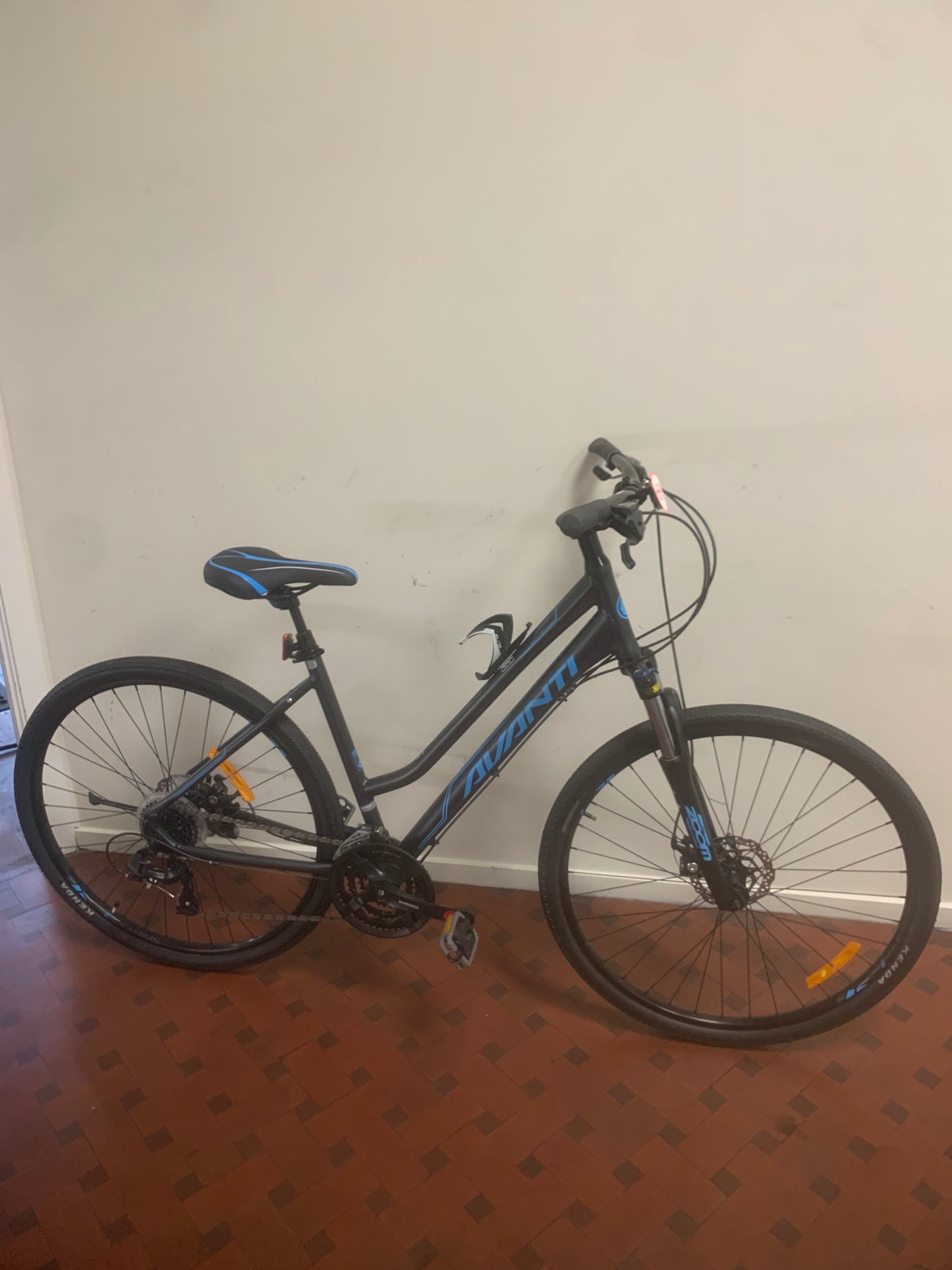 Avanti Discovery ST Commuter
