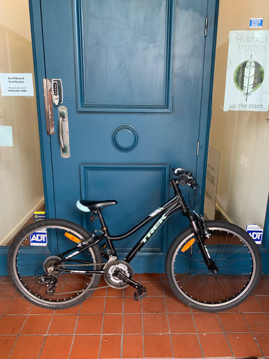 Trek precaliber 24’