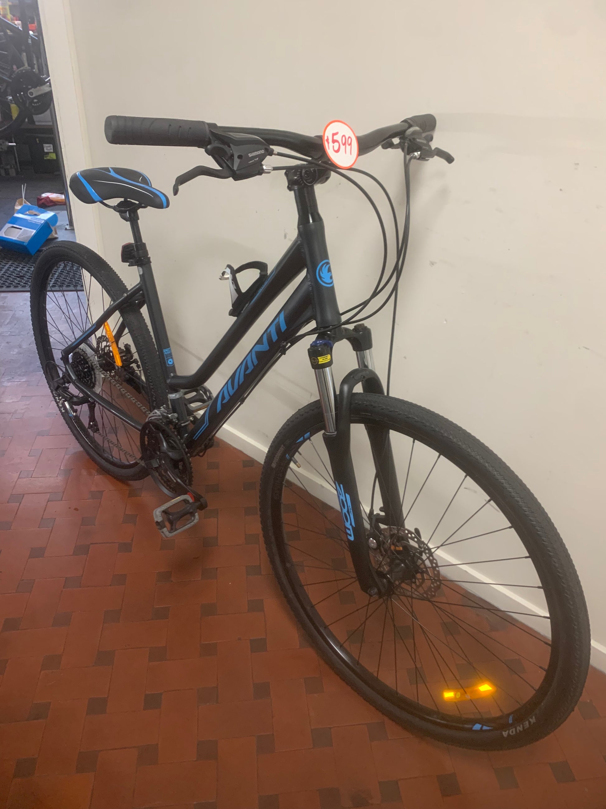 Avanti Discovery ST Commuter